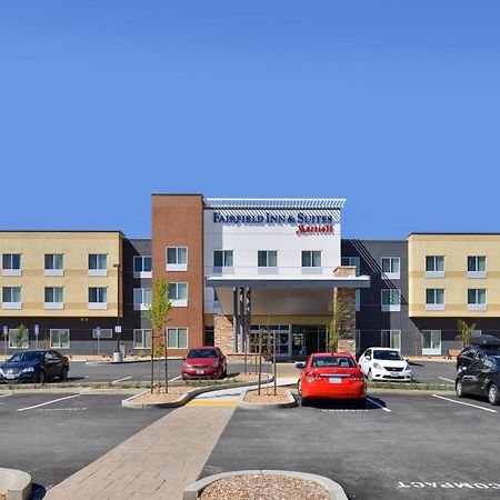 Fairfield Inn & Suites By Marriott Sacramento Airport Уудланд Екстериор снимка